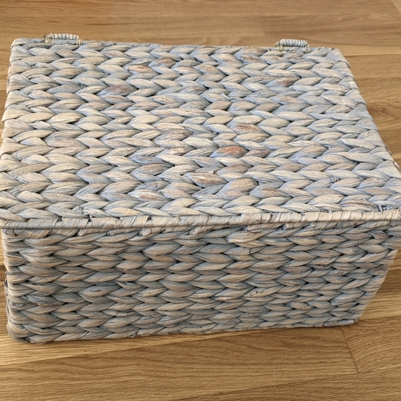 Wicker Box - Picture 5 of 5